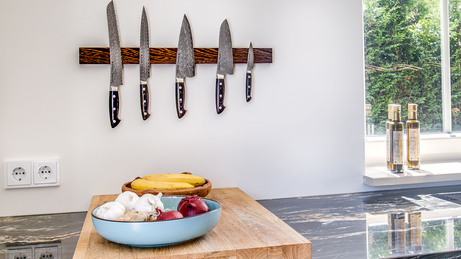 keuken-met-marmer-blad-bysensakeukens-messen-set