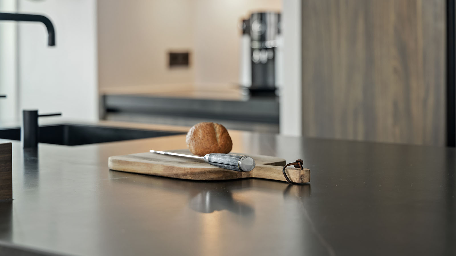 moderne design keuken by sensa keukens broodje